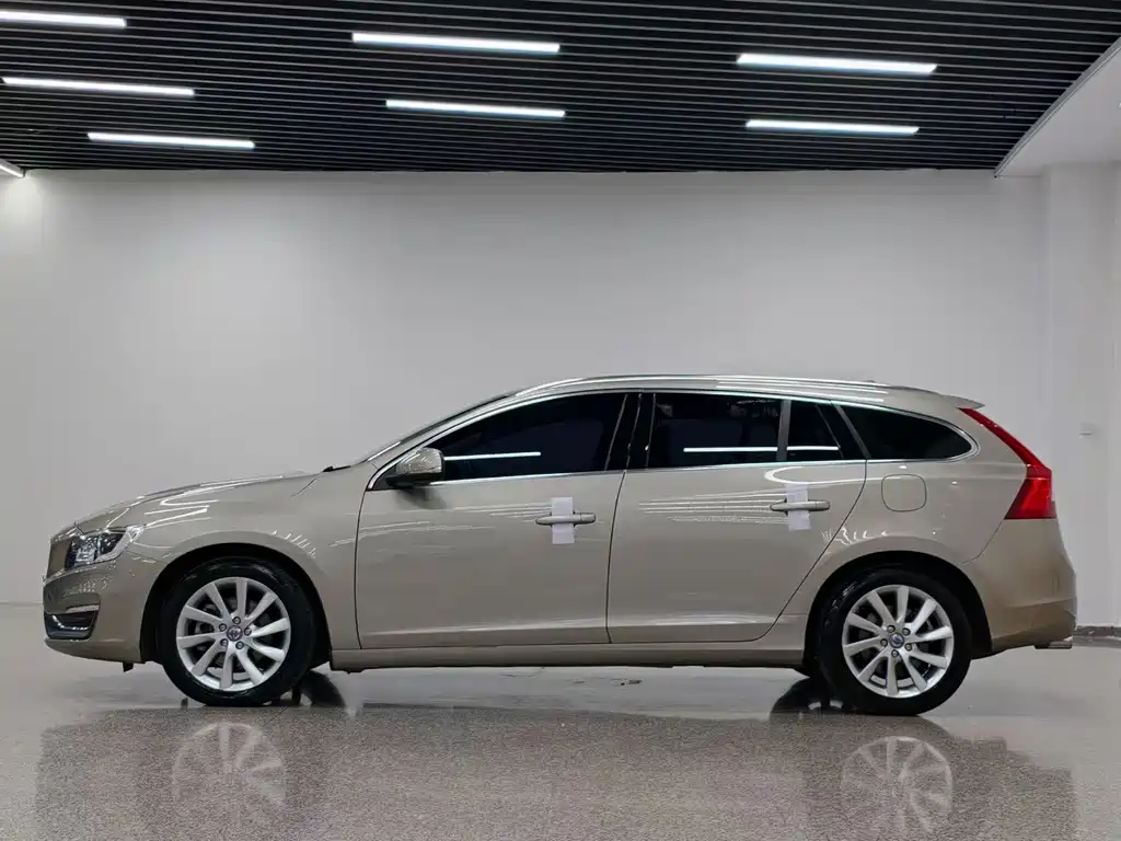 Volvo V60 2014