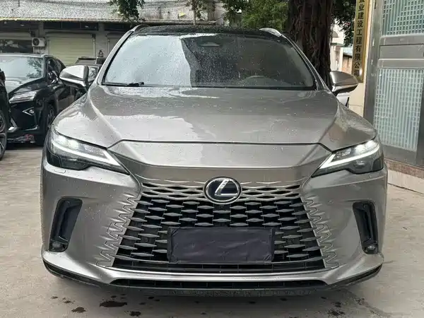 Lexus RX 2023