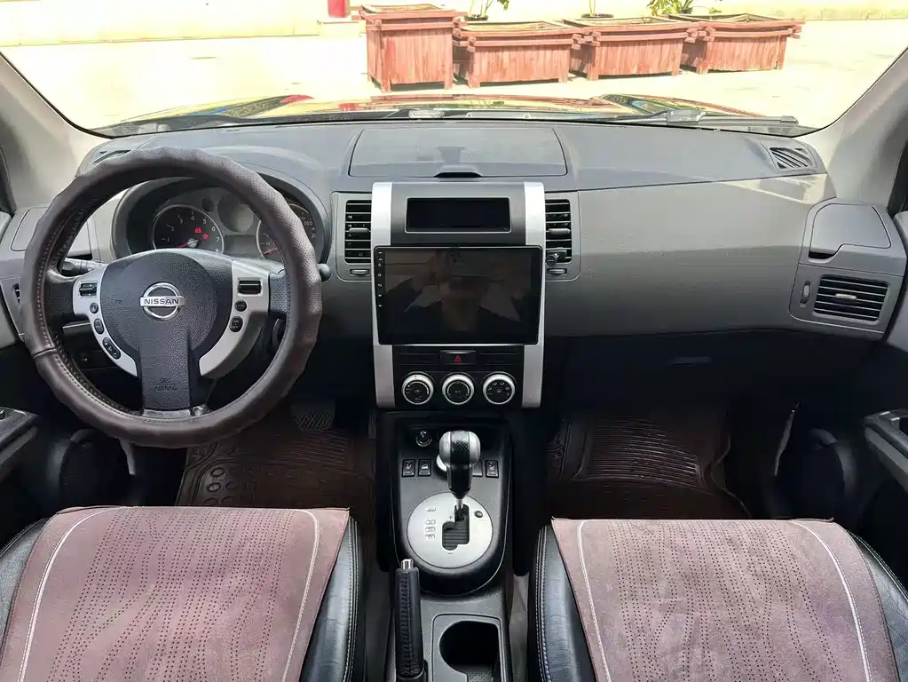 Nissan X-Trail 2011
