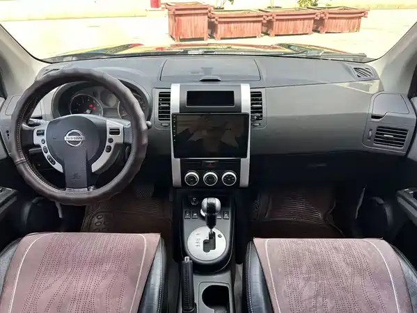 Nissan X-Trail 2011