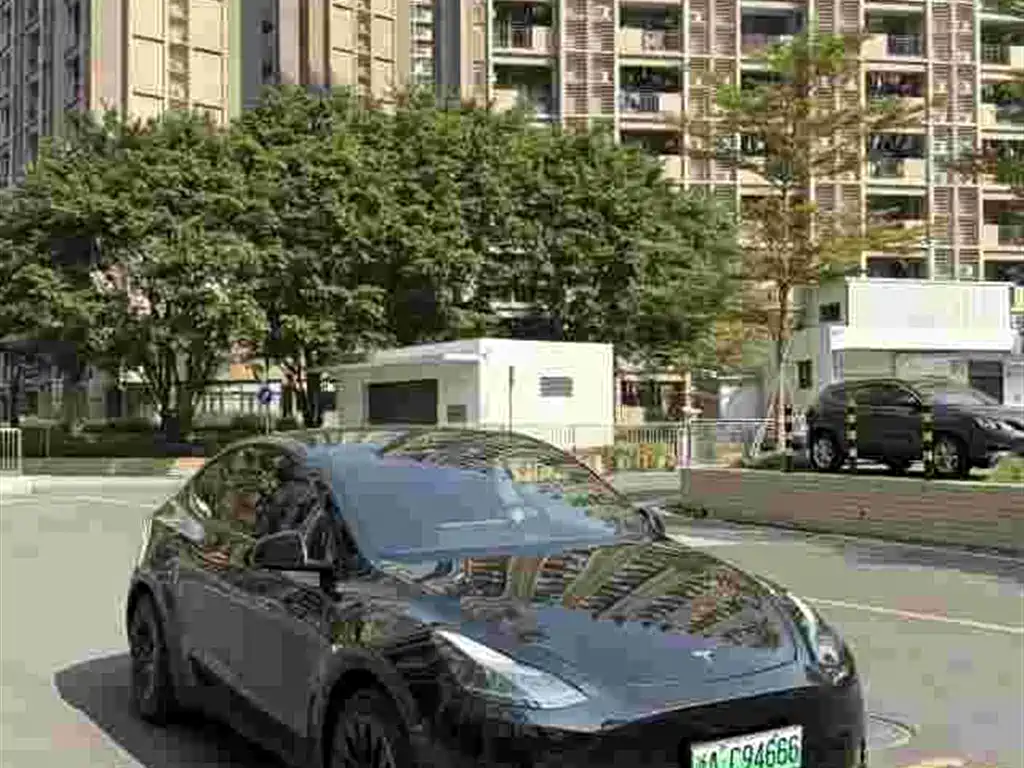 Tesla Model Y 2022 — фото 3