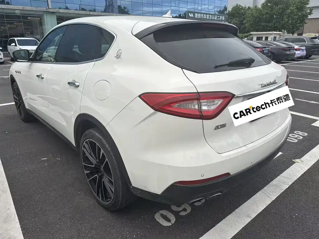 Maserati Levante 2019 — фото 9