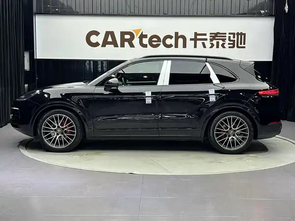 Porsche Cayenne 2020