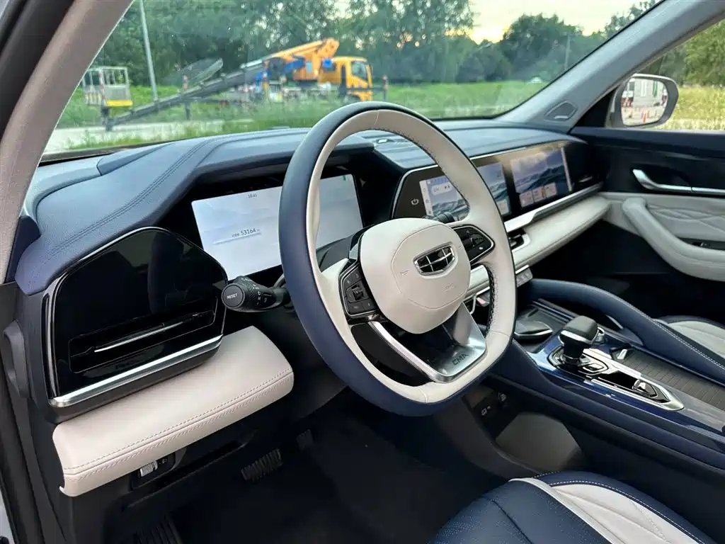 Geely Xingyue L 2023 — фото 15