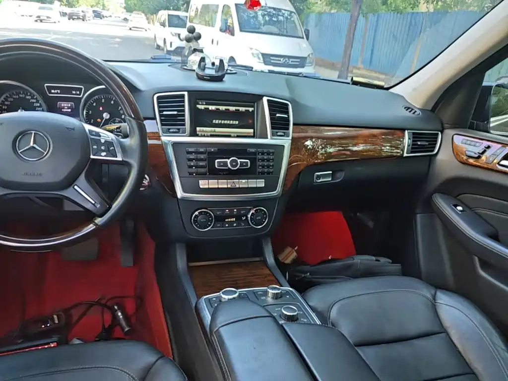 Mercedes-Benz M-Class 2014 — фото 13