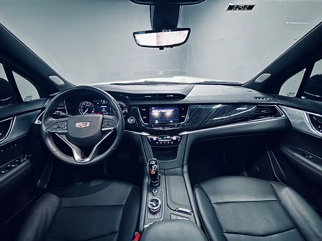 Cadillac XT6 2024 — фото 10