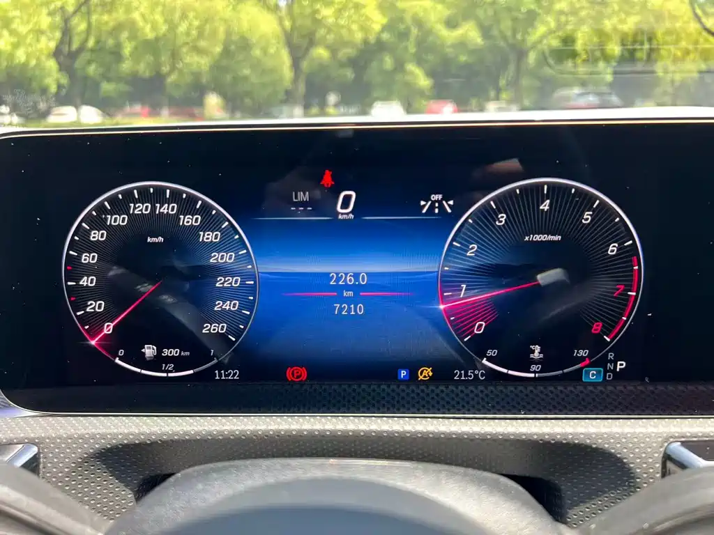 Mercedes-Benz A-Class 2025 — фото 15