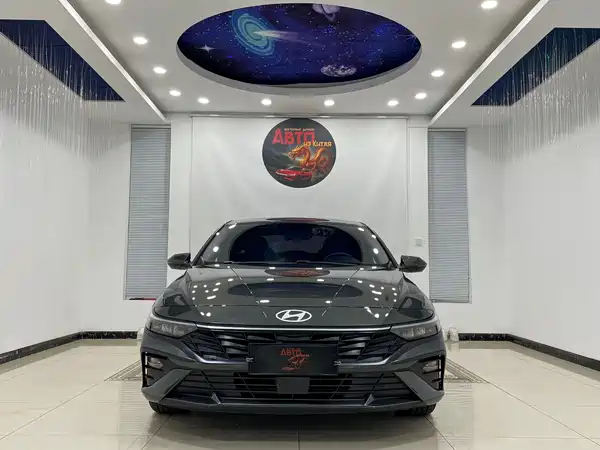 Hyundai Elantra 2024