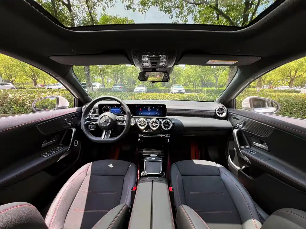Mercedes-Benz A-Class 2025 — фото 13