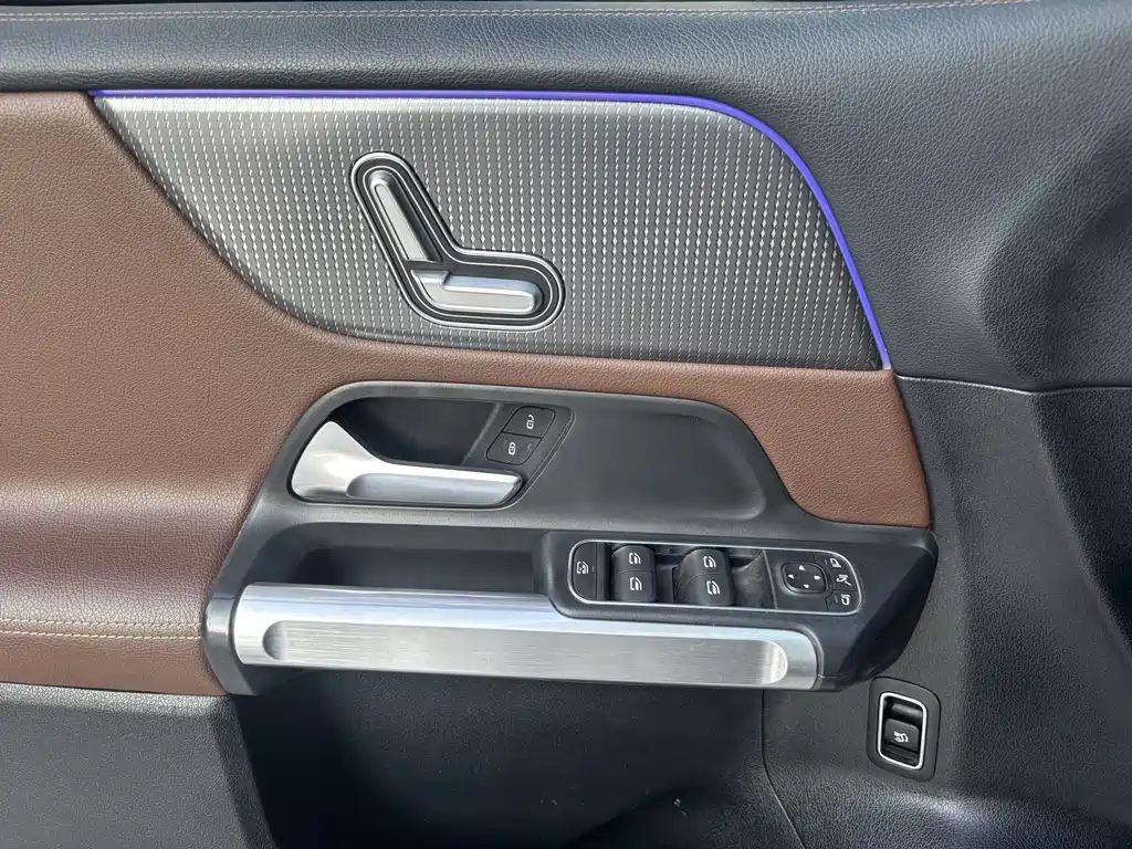Mercedes-Benz GLB 2020 — фото 11