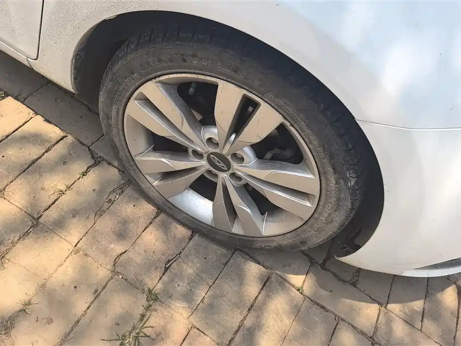 Chery Arrizo 5 2016