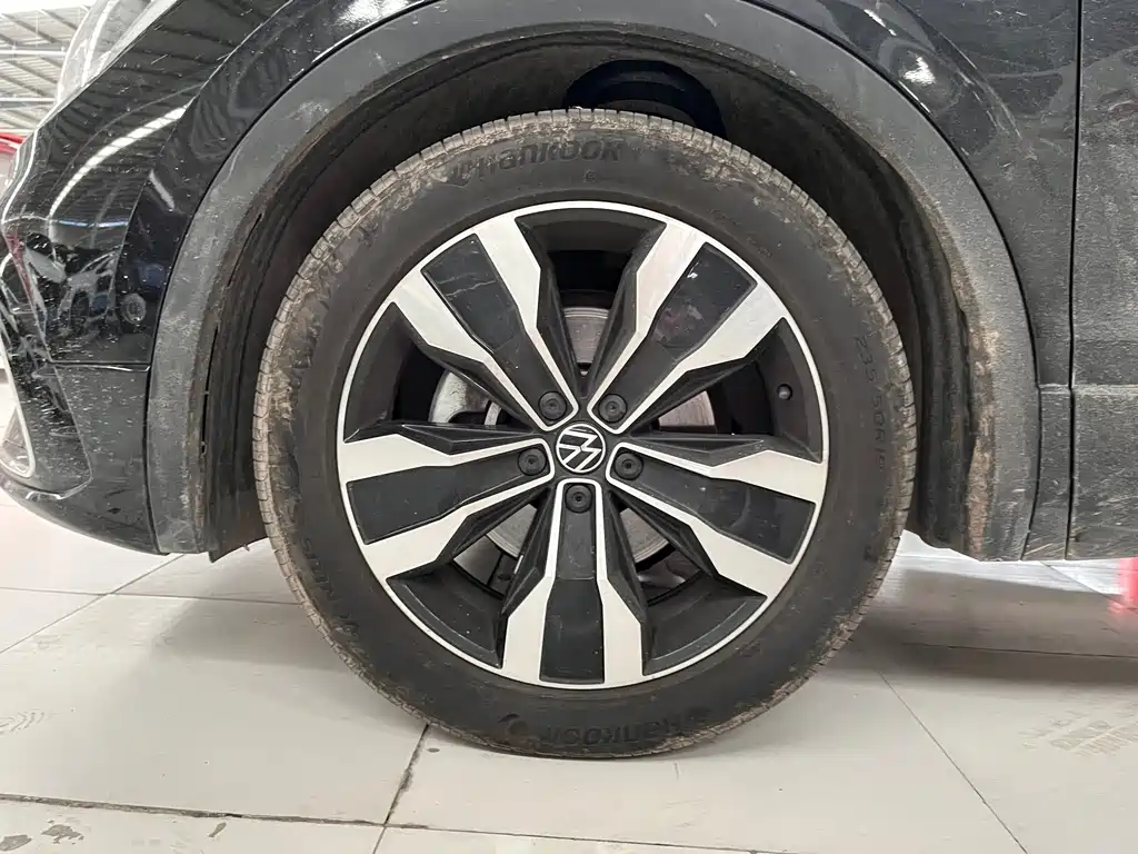 Volkswagen Tiguan L 2025 — фото 13