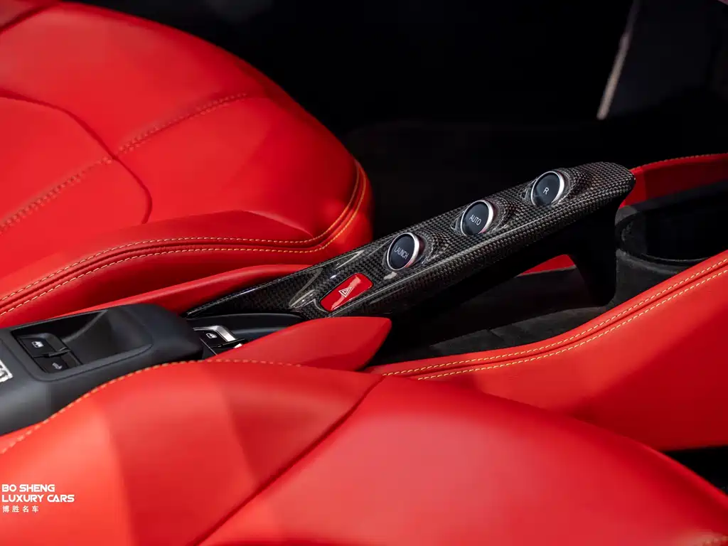 Ferrari F8 2022 — фото 7