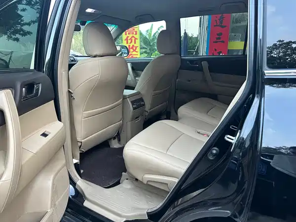 Toyota Highlander 2011