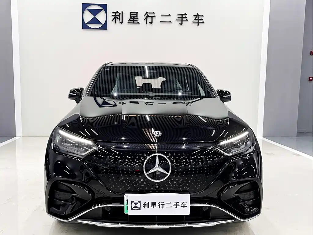 Mercedes-Benz EQE SUV 2025