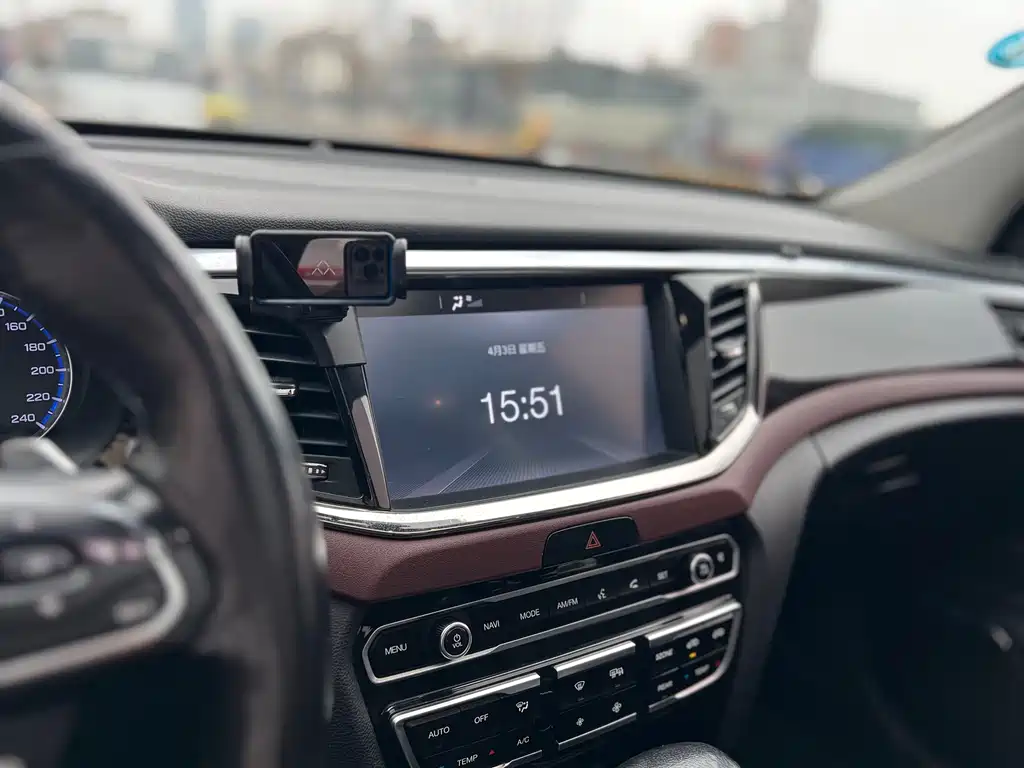 GAC Motor Trumpchi GS8 2018 — фото 21