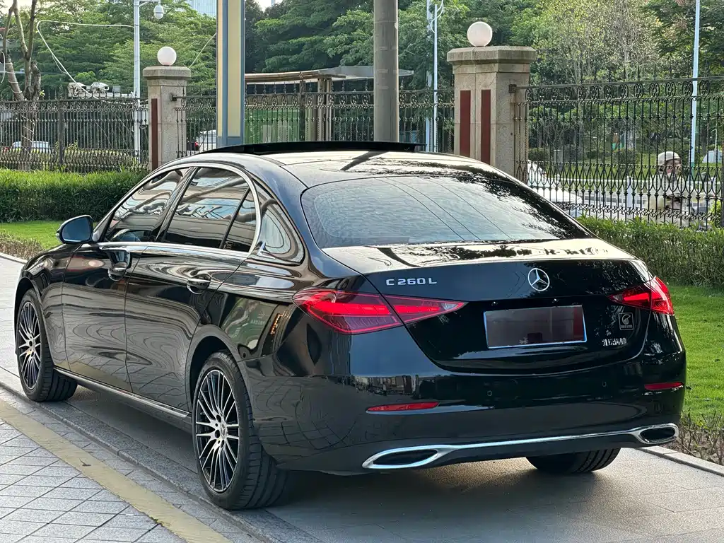 Mercedes-Benz C-Class 2022 — фото 11