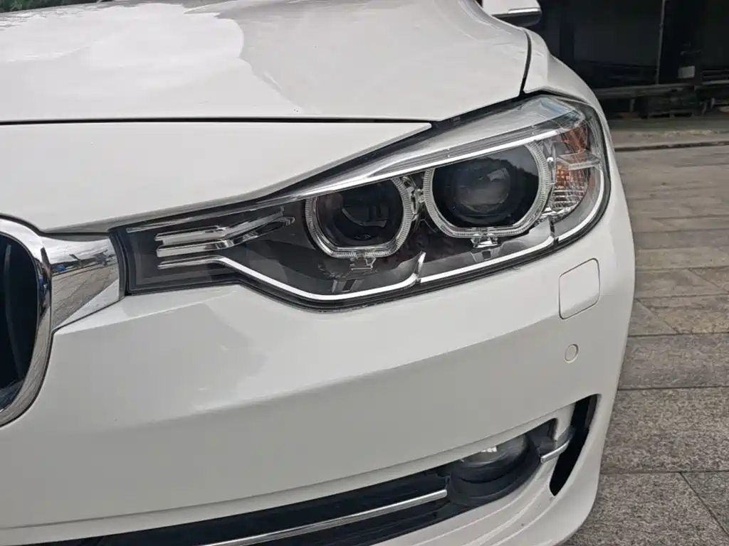 BMW 3 Series 2014 — фото 24