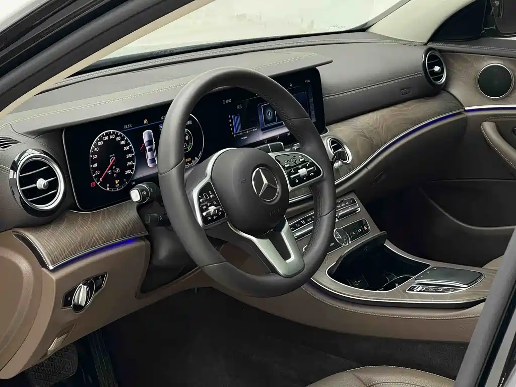 Mercedes-Benz E-Class 2019 — фото 4