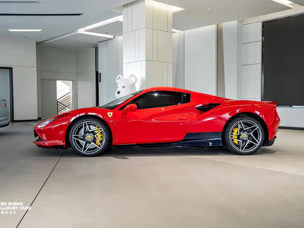 Ferrari F8 2022 — фото 25