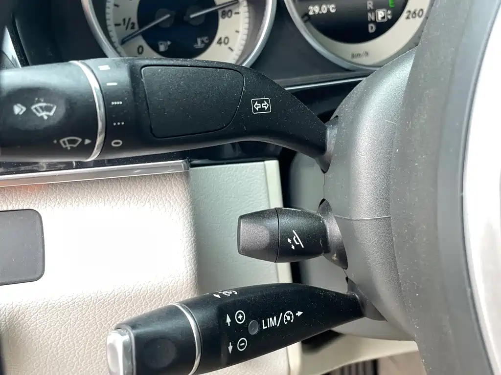Mercedes-Benz E-Class 2014 — фото 12