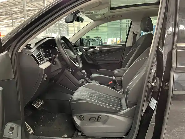 Volkswagen Tiguan L 2025