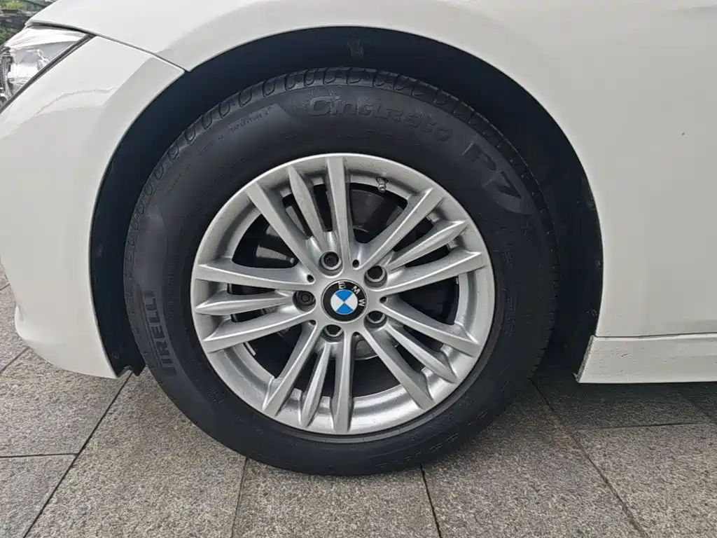 BMW 3 Series 2014 — фото 23