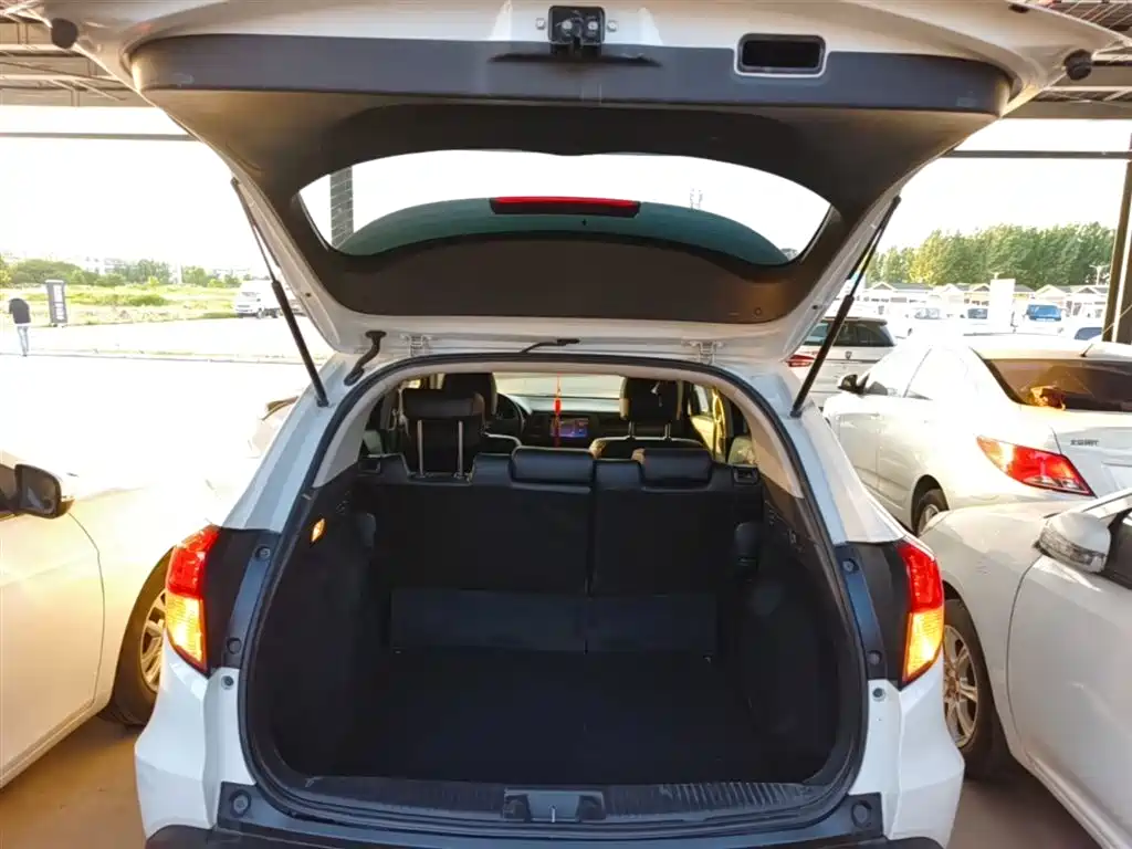 Honda Vezel 2016 — фото 19