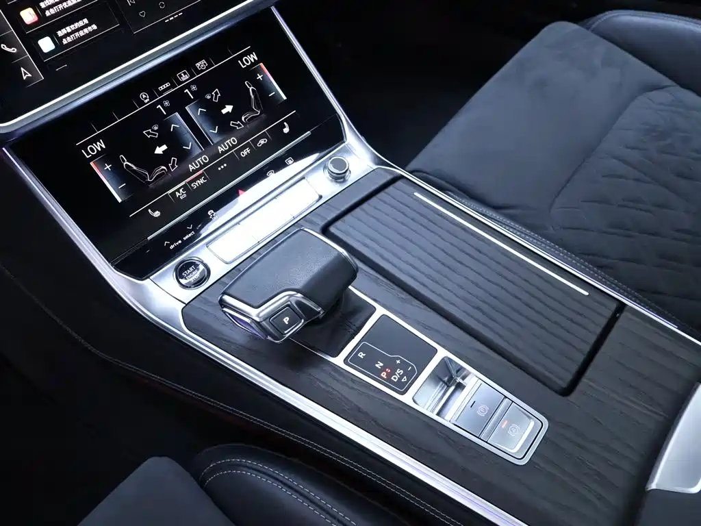 Audi A6L 2024 — фото 12