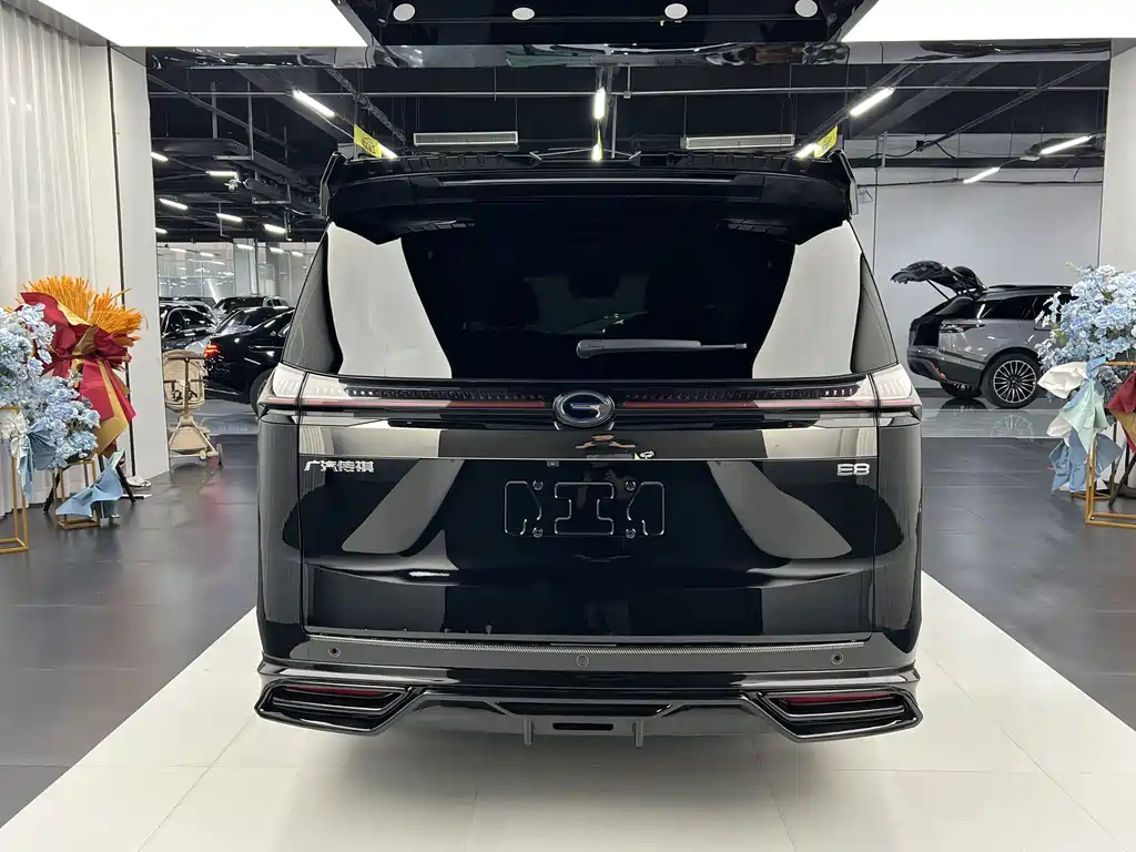 GAC Trumpchi E8 PHEV 2024 — фото 10