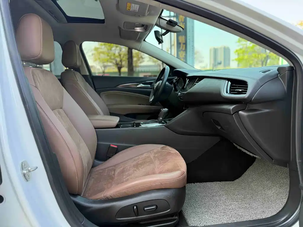 Buick Regal 2019 — фото 14
