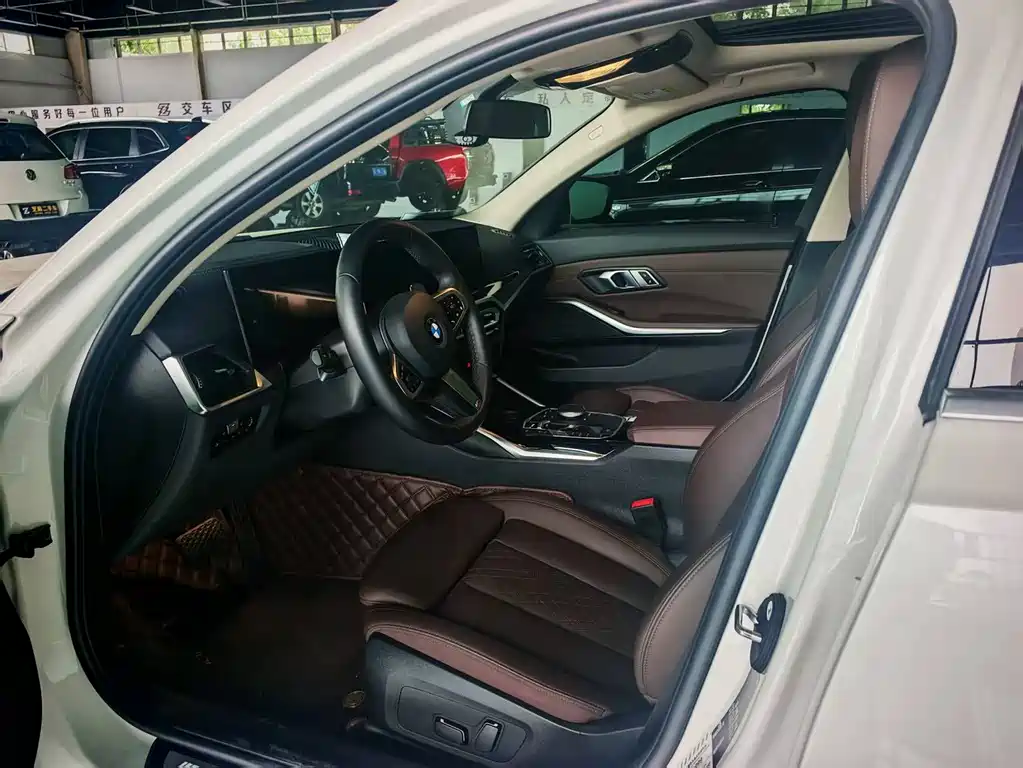 BMW 3 Series 2023