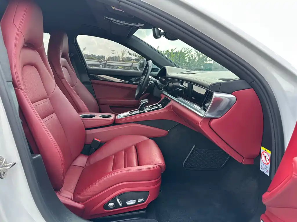 Porsche Panamera 2019 — фото 13