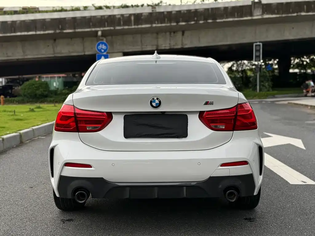 BMW 1 Series 2021