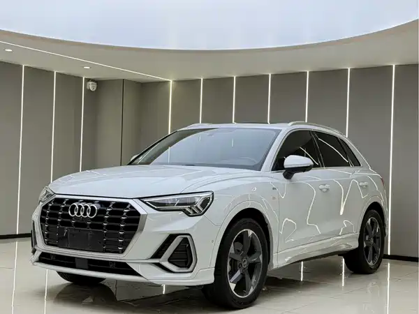 Audi Q3 2022
