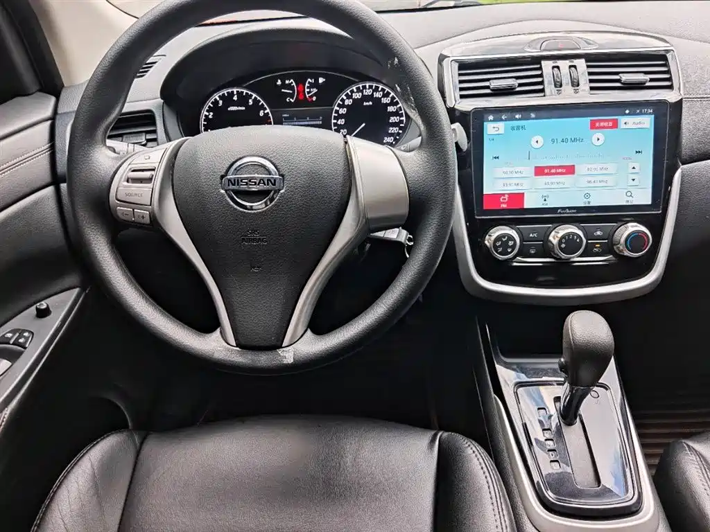 Nissan Tiida 2018 — фото 3