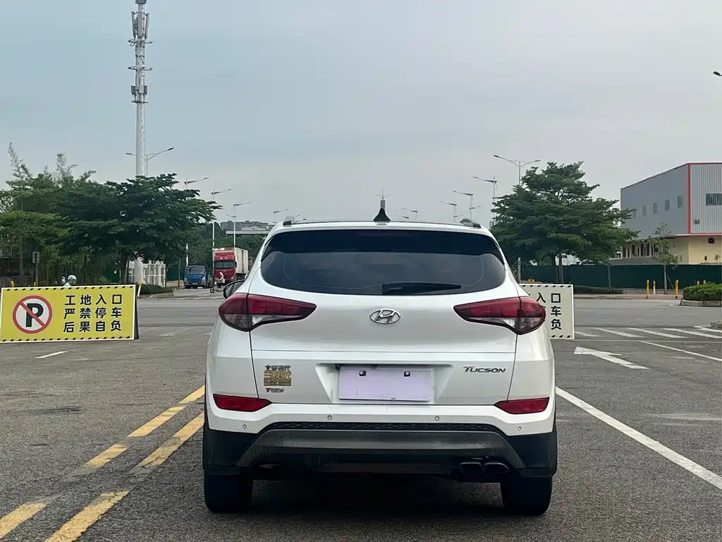 Hyundai Tucson 2016 — фото 8
