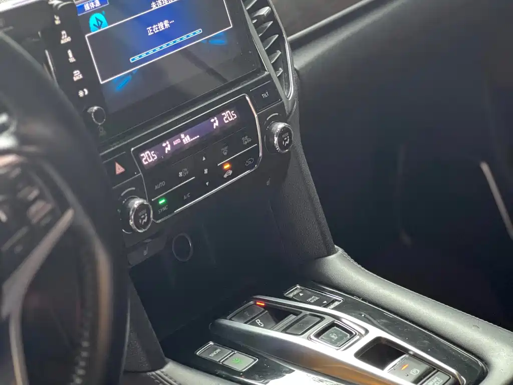 Honda UR-V 2018 — фото 6