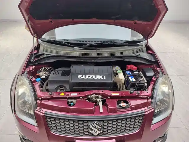 Suzuki Swift 2018 — фото 13