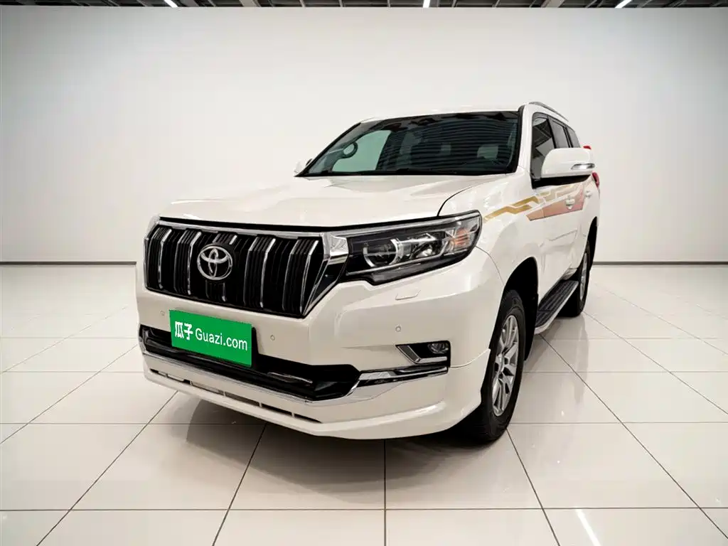 Toyota Prado 2018 — фото 1