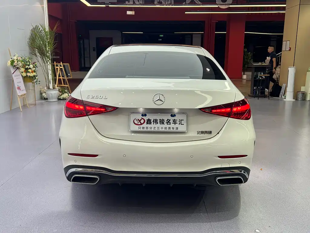 Mercedes-Benz C-Class 2025 — фото 17