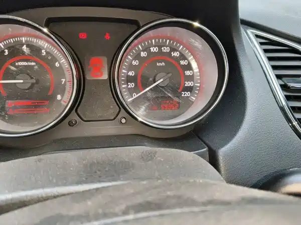 Bestune B50 2015