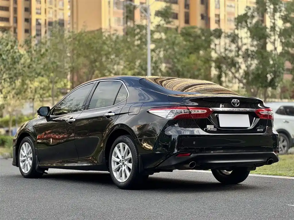 Toyota Camry 2019
