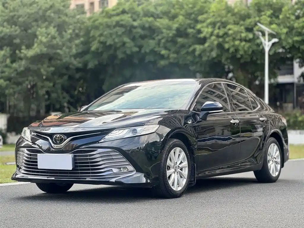 Toyota Camry 2019