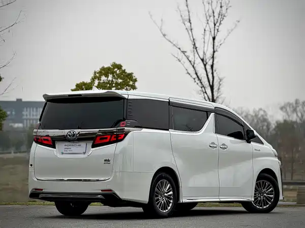 Toyota Vellfire 2021