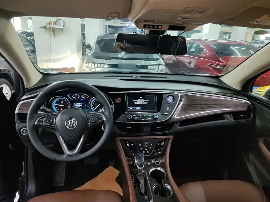 Buick Envision Plus 2017 — фото 10