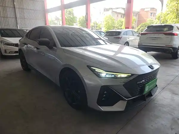 Changan UNI-V 2022