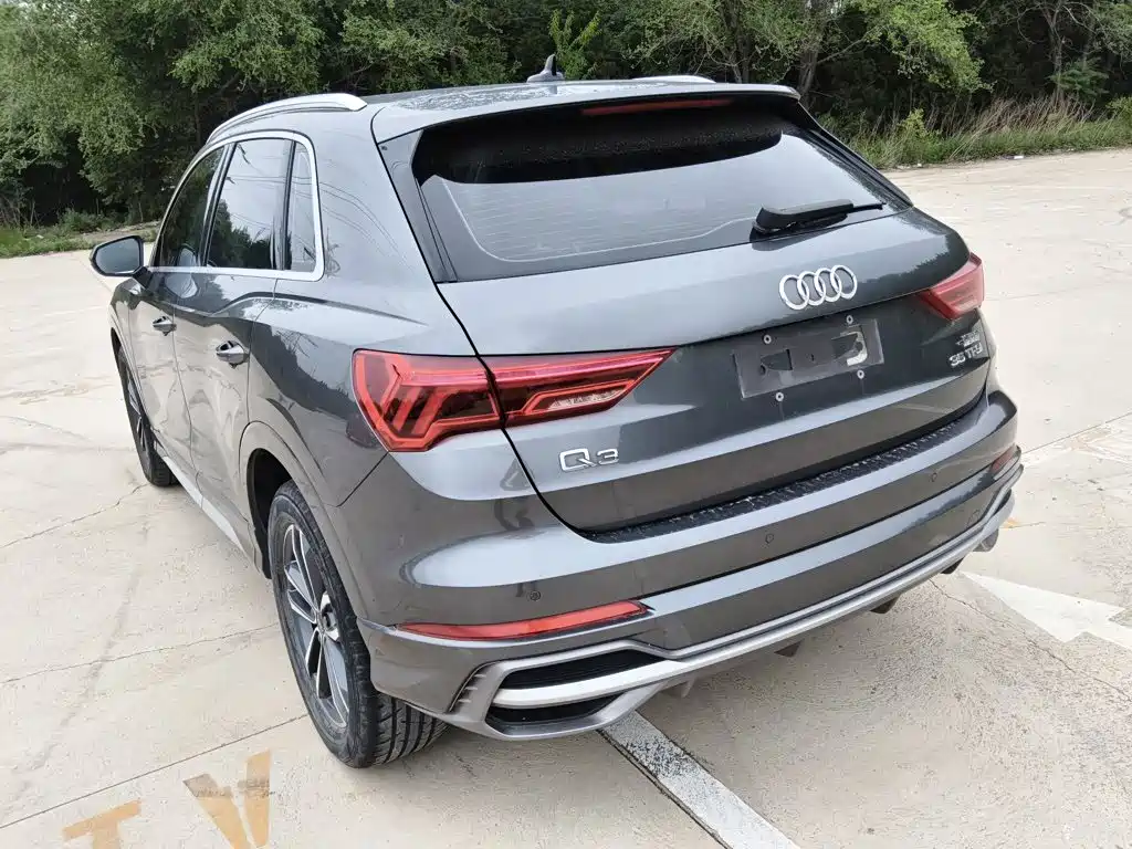 Audi Q3 2022 — фото 13