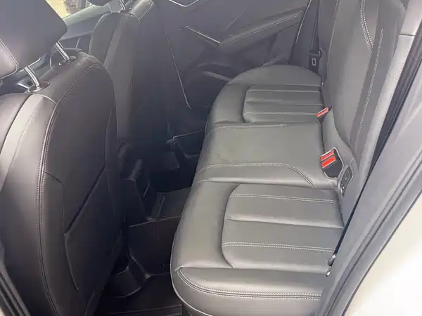 Audi Q2L 2024
