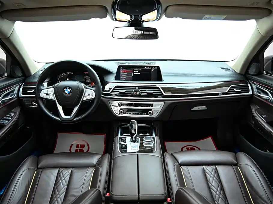 BMW 7 Series 2022 — фото 16